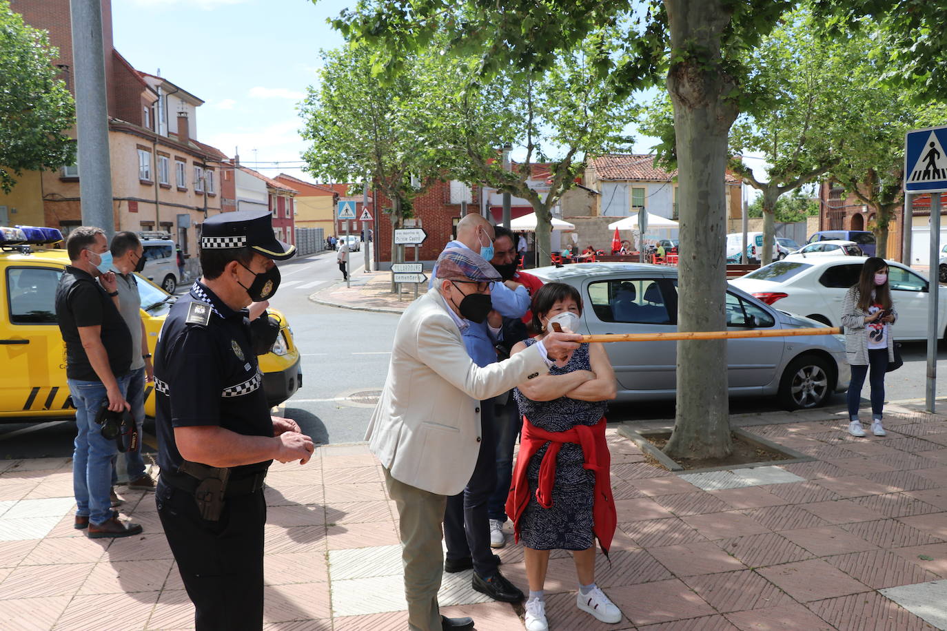 El puesto de información al peregrino de Puentecastro recupera su actividad con el objetivo de recuperar sus cifras de antes de la pandemia.