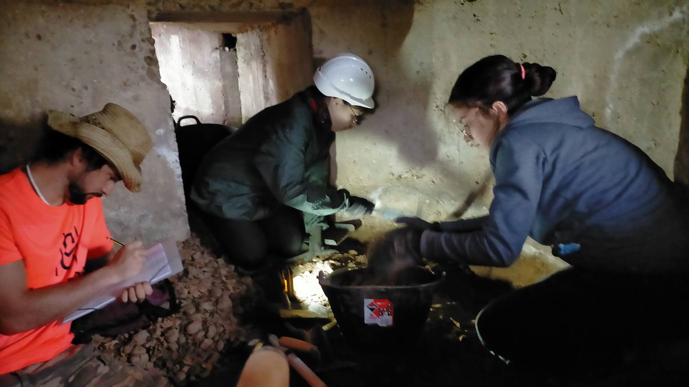 Nido de ametralladoras de la Guerra Civil localizado en Cueto Salón. 