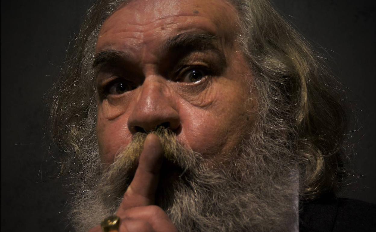 Conde Gatón repone en la Sala Río Selmo 'Crónica Marxistas'. 