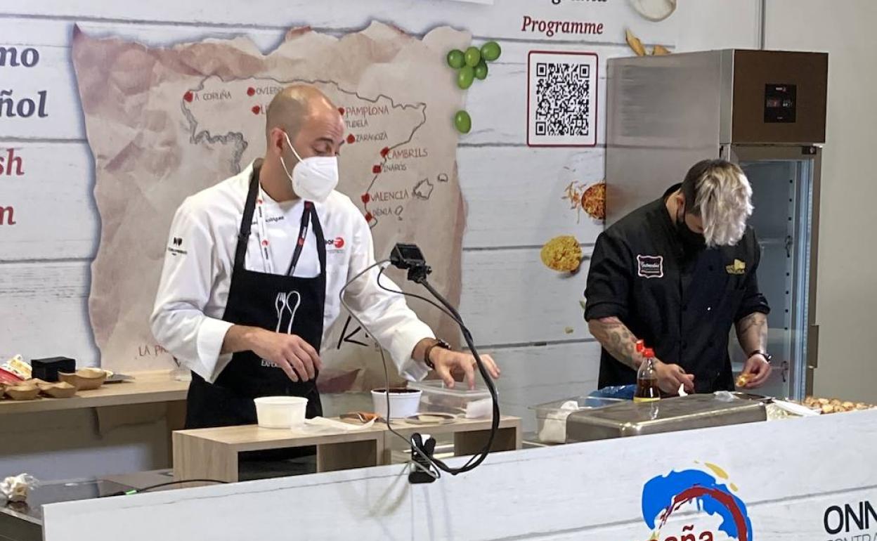 Degustación y muestra de elaboración de platos en Madrid Fusión.