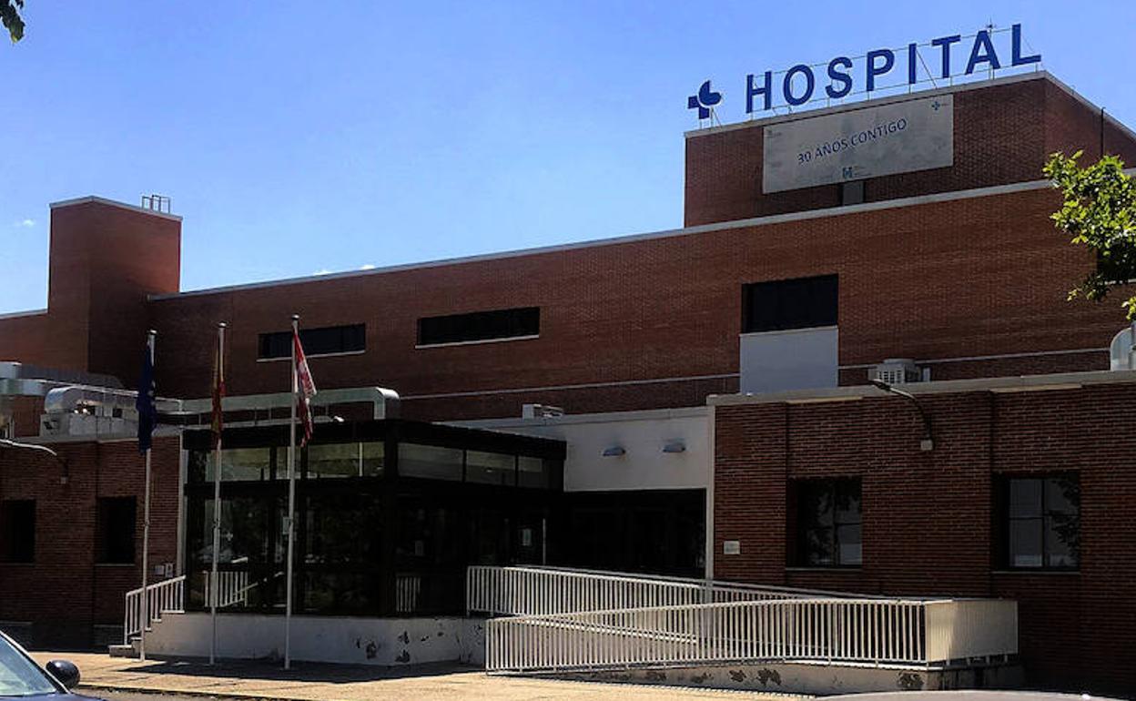 Entrada principal al Hospital Comarcal de Medina del Campo.