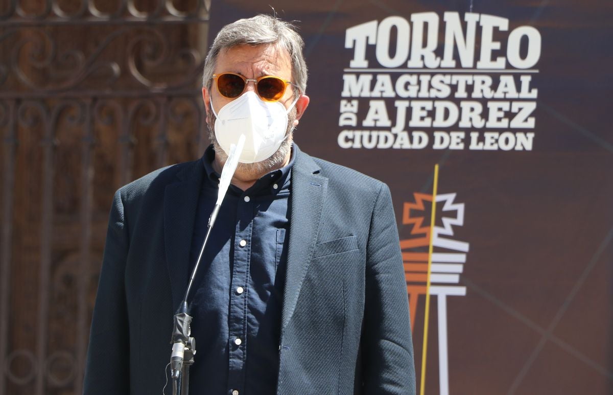 El torneo presenta su nueva edición a los pies de la Catedral y repetirá su formato online