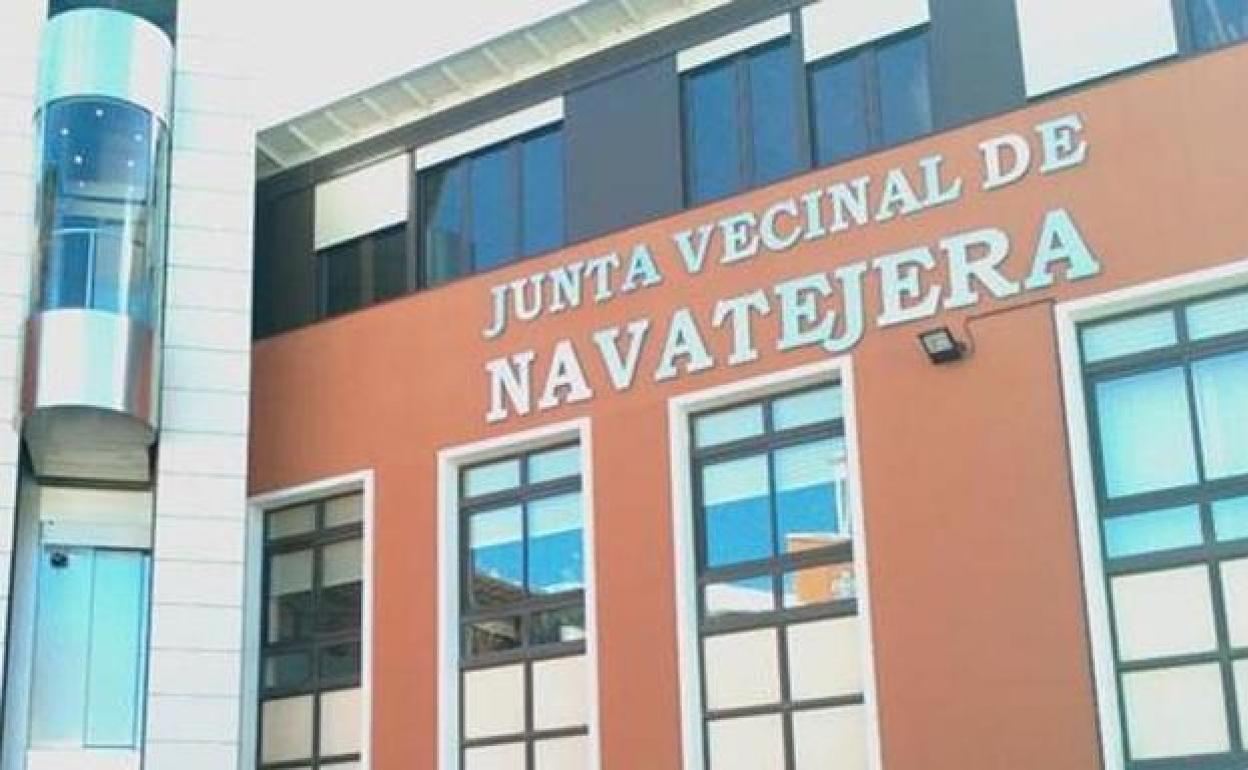 Edificio de la Junta Vecinal de Navatejera.
