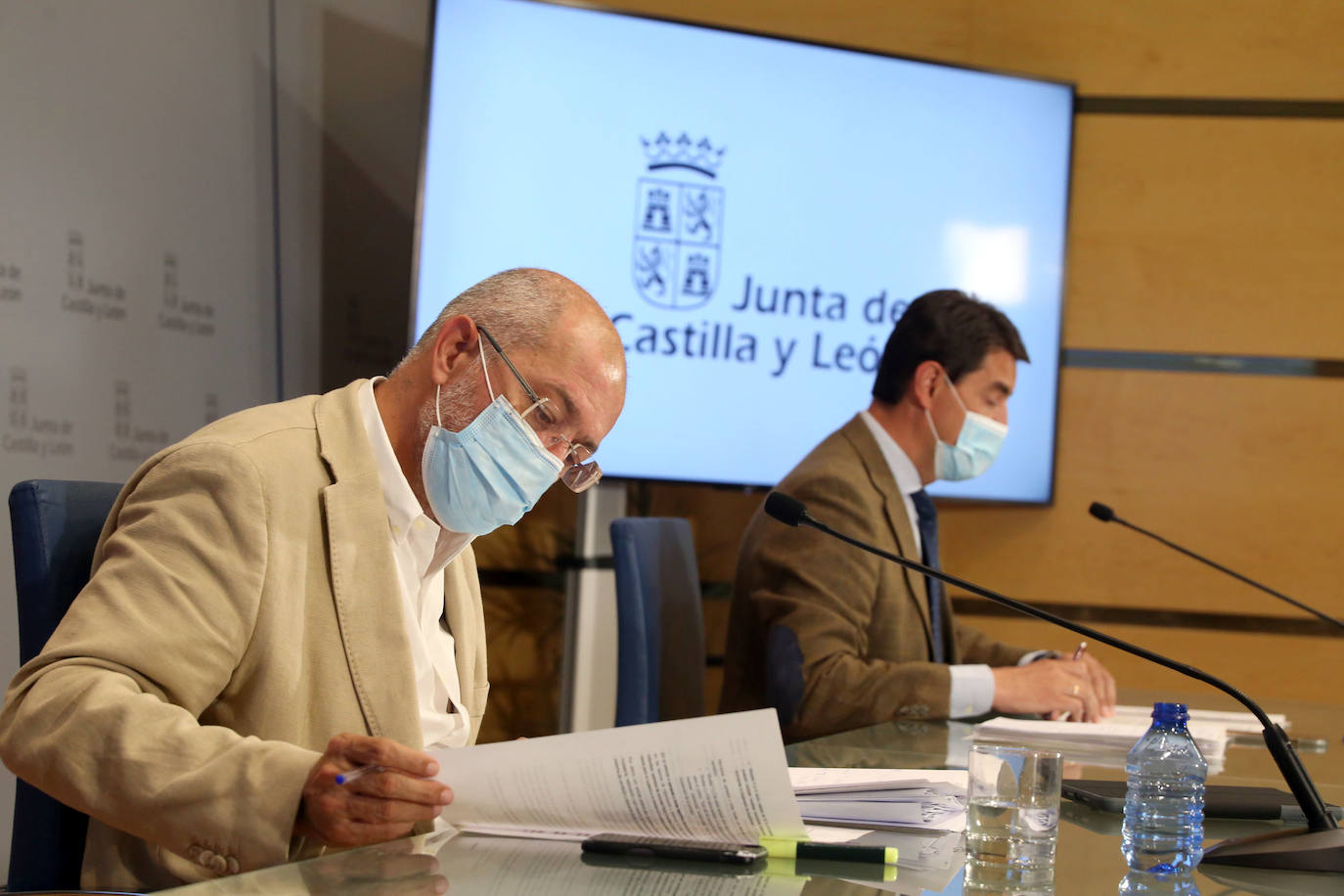 El vicepresidente, portavoz y consejero de Transparencia, Ordenación del Territorio y Acción Exterior, Francisco Igea, comparece en rueda de prensa posterior al Consejo de Gobierno