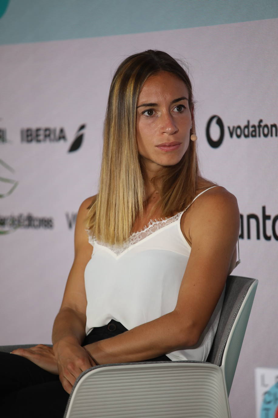 La atleta Laura García-Caro, que competirá en los JJOO de Tokio, durante su intervención en el Santander WomenNOW.