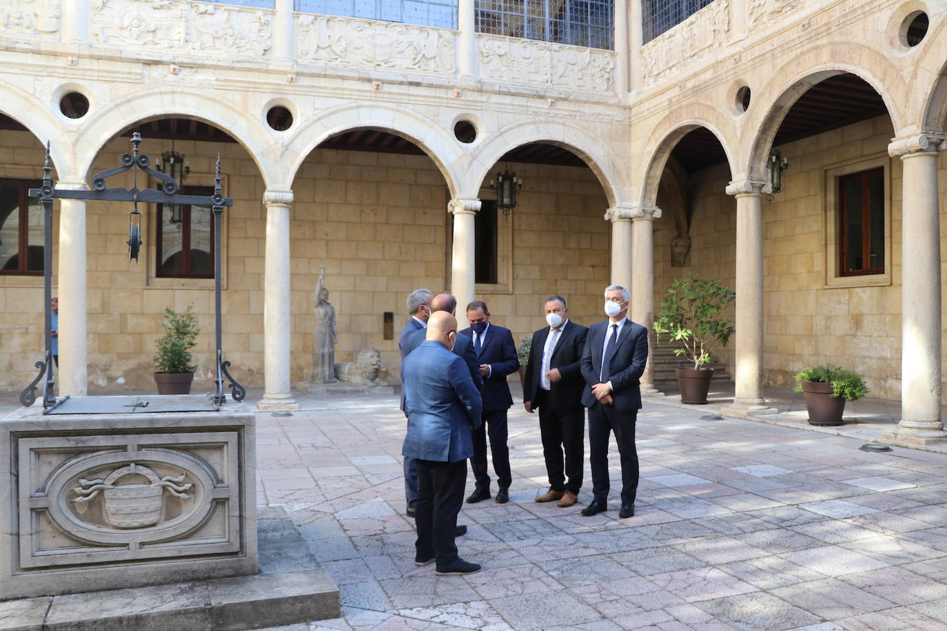 Fotos: Ábalos visita la capital leonesa