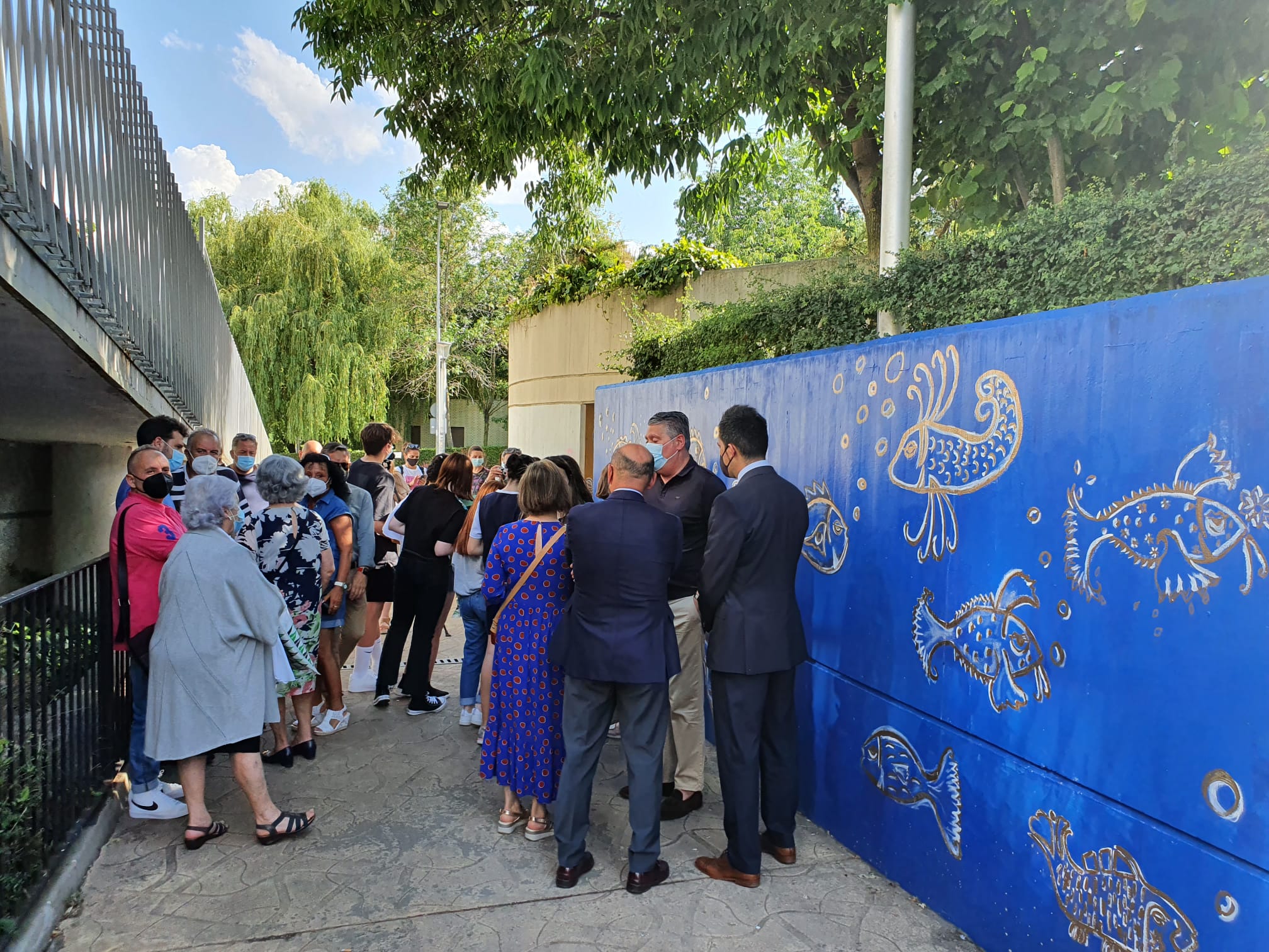 Inauguración del mural artístico de los Peces en homenaje a Miguel Escanciano.