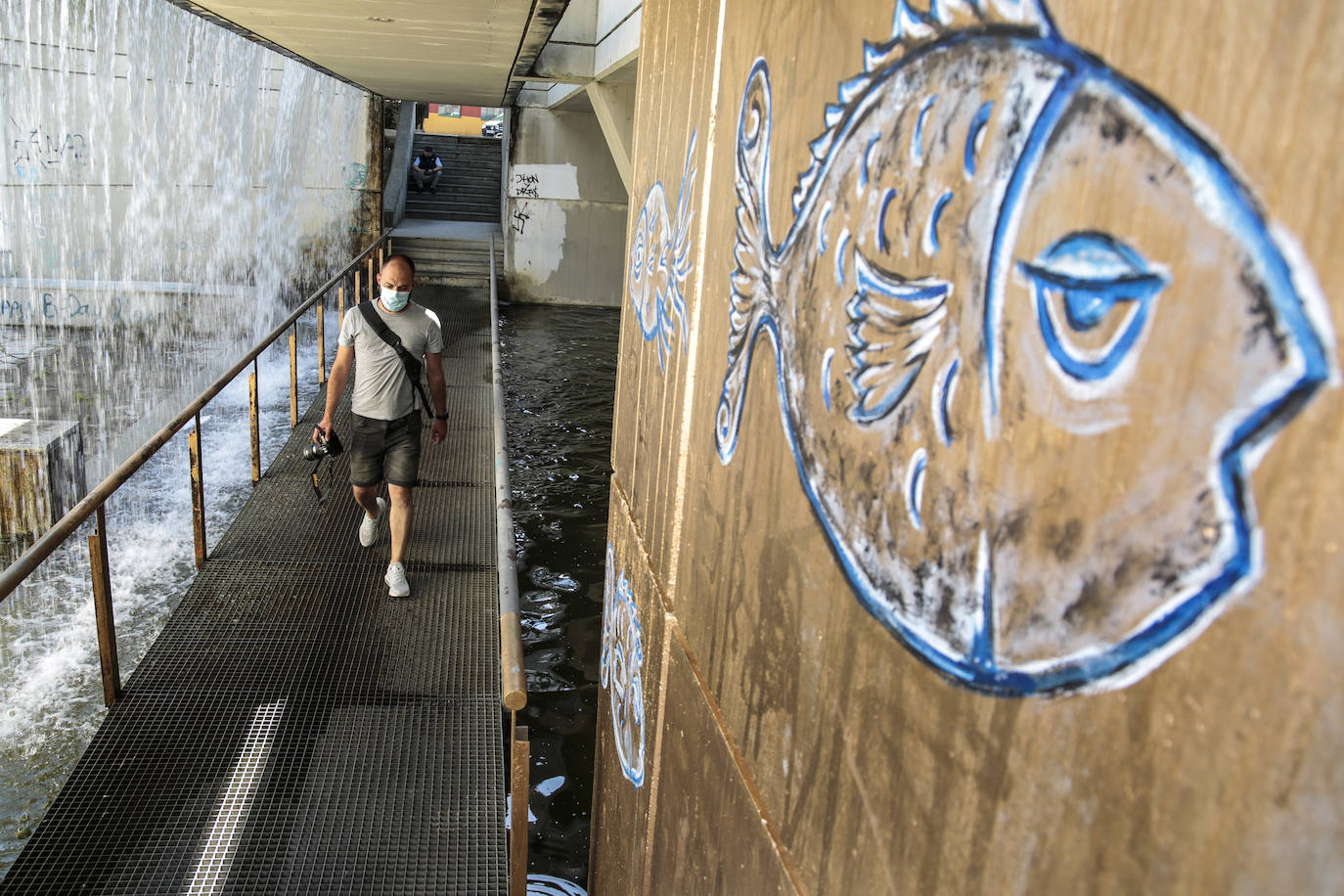 Inauguración del mural artístico de los Peces en homenaje a Miguel Escanciano.