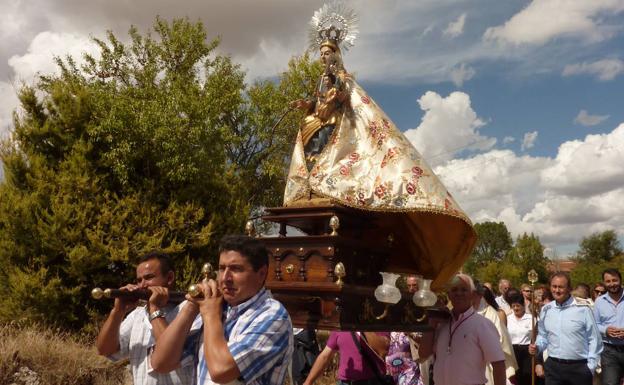 Procesión de la patrona, Nuestra Señora de la Vega.