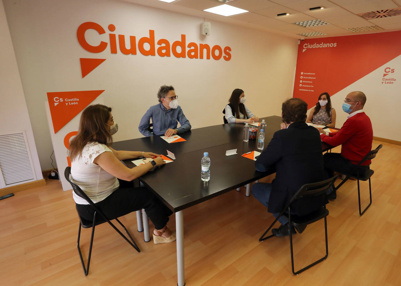 La coordinadora autonómica de Ciudadanos considera a la formación naranja un «incordio» para PSOE y PP. 