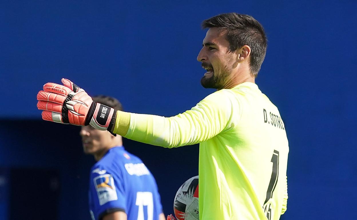 Dani Sotres, en un partido con el Rayo Majadahonda.