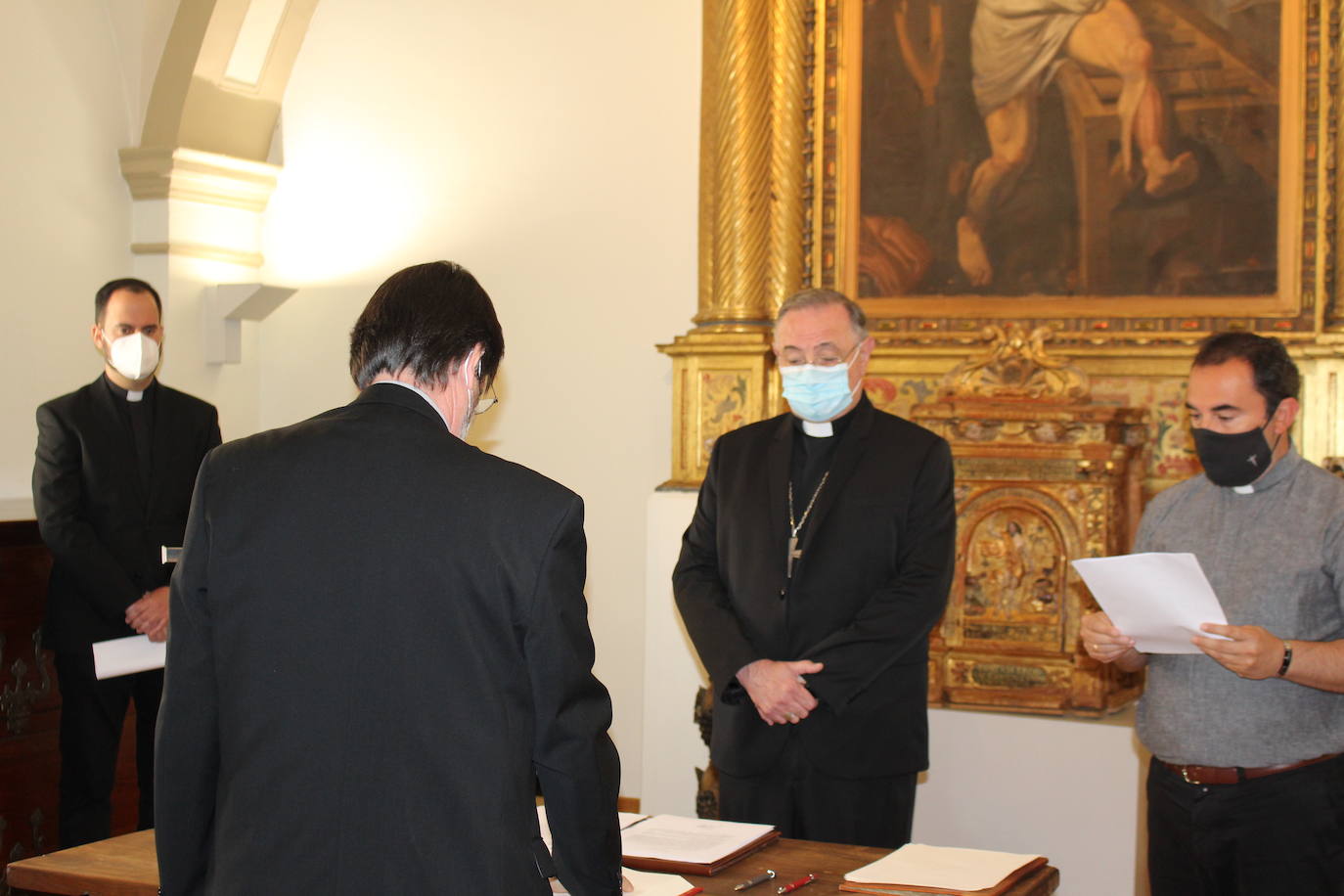 Cuatro delegados episcopales y un nuevo vicario general toman el relevo en el Consejo episcopal en un acto simbólico y cargado de recuerdo e ilusión en el Salón del Trono del Obispado de León