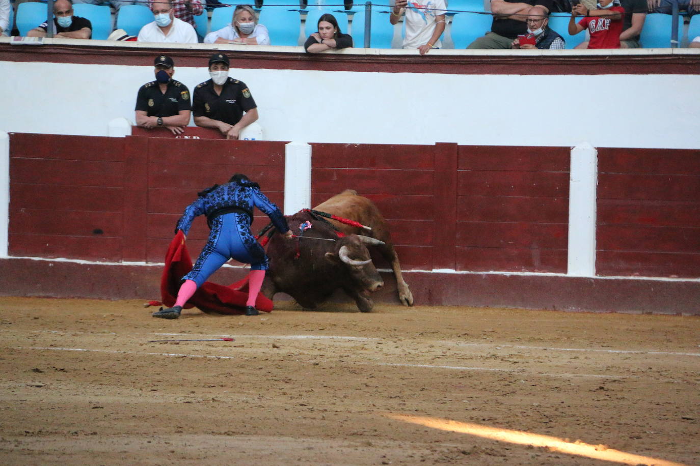 Fotos: Las mejores imágenes del Fandi en la plaza de torros de León