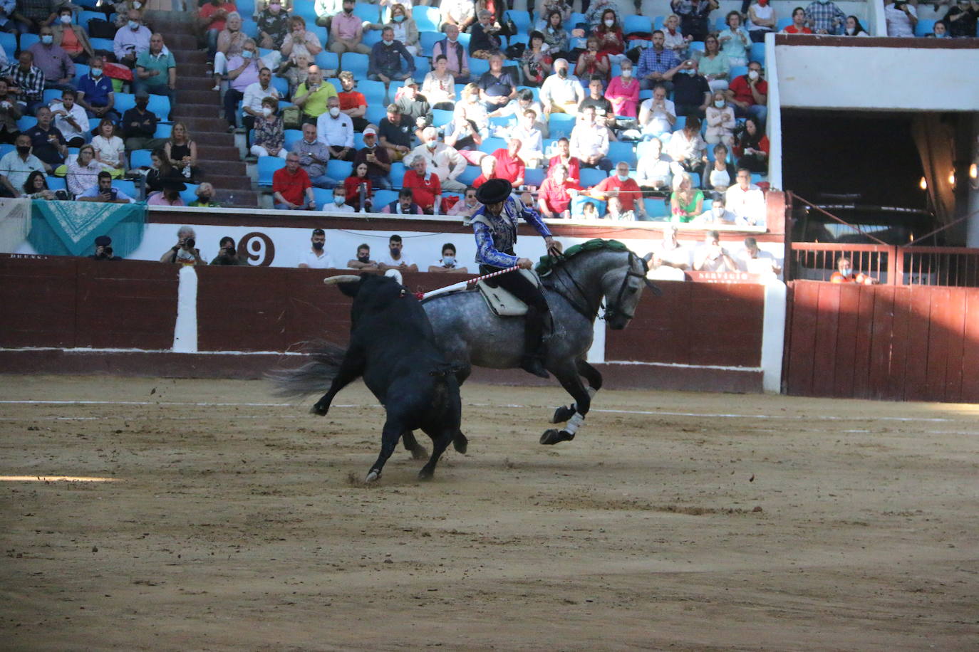 Fotos: Las mejores imágenes de Plablo Hermoso de Mendoza en la plaza de toros de León