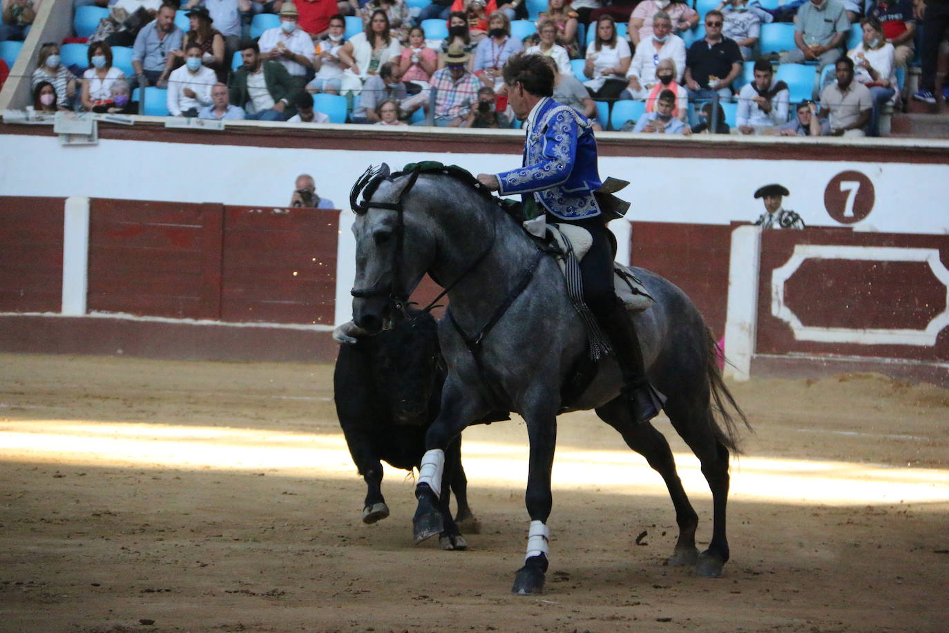 Fotos: Las mejores imágenes de Plablo Hermoso de Mendoza en la plaza de toros de León