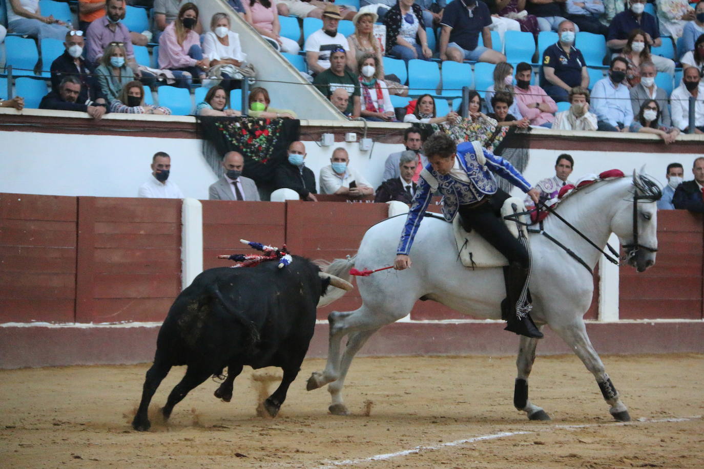 Fotos: Las mejores imágenes de Plablo Hermoso de Mendoza en la plaza de toros de León