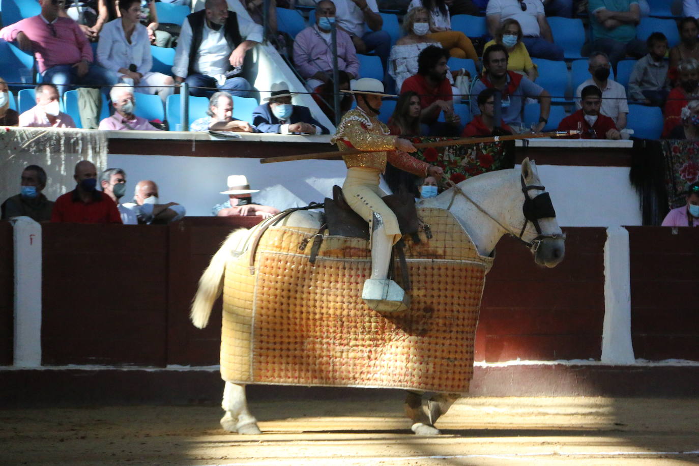 Fotos: Las mejores imágenes de Enrique Ponce en la plaza de toros de León