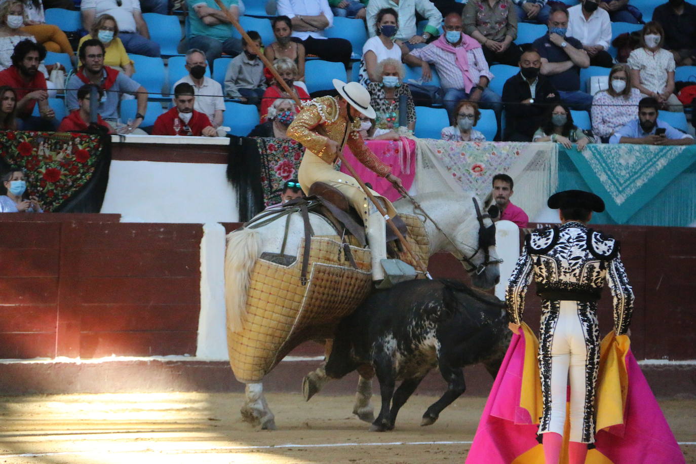 Fotos: Las mejores imágenes de Enrique Ponce en la plaza de toros de León