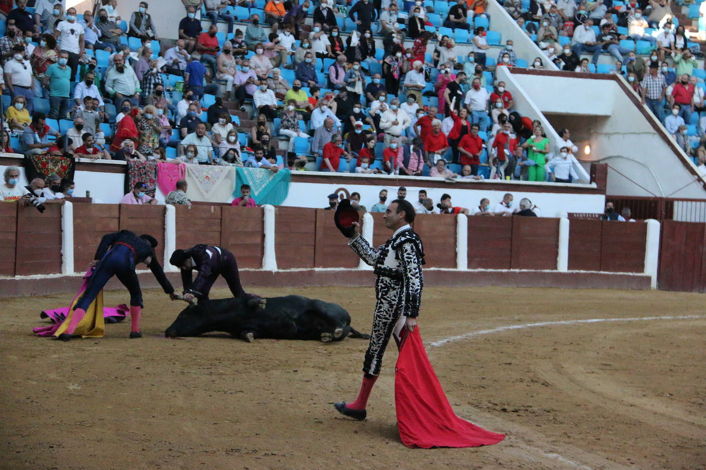 Fotos: Las mejores imágenes de Enrique Ponce en la plaza de toros de León