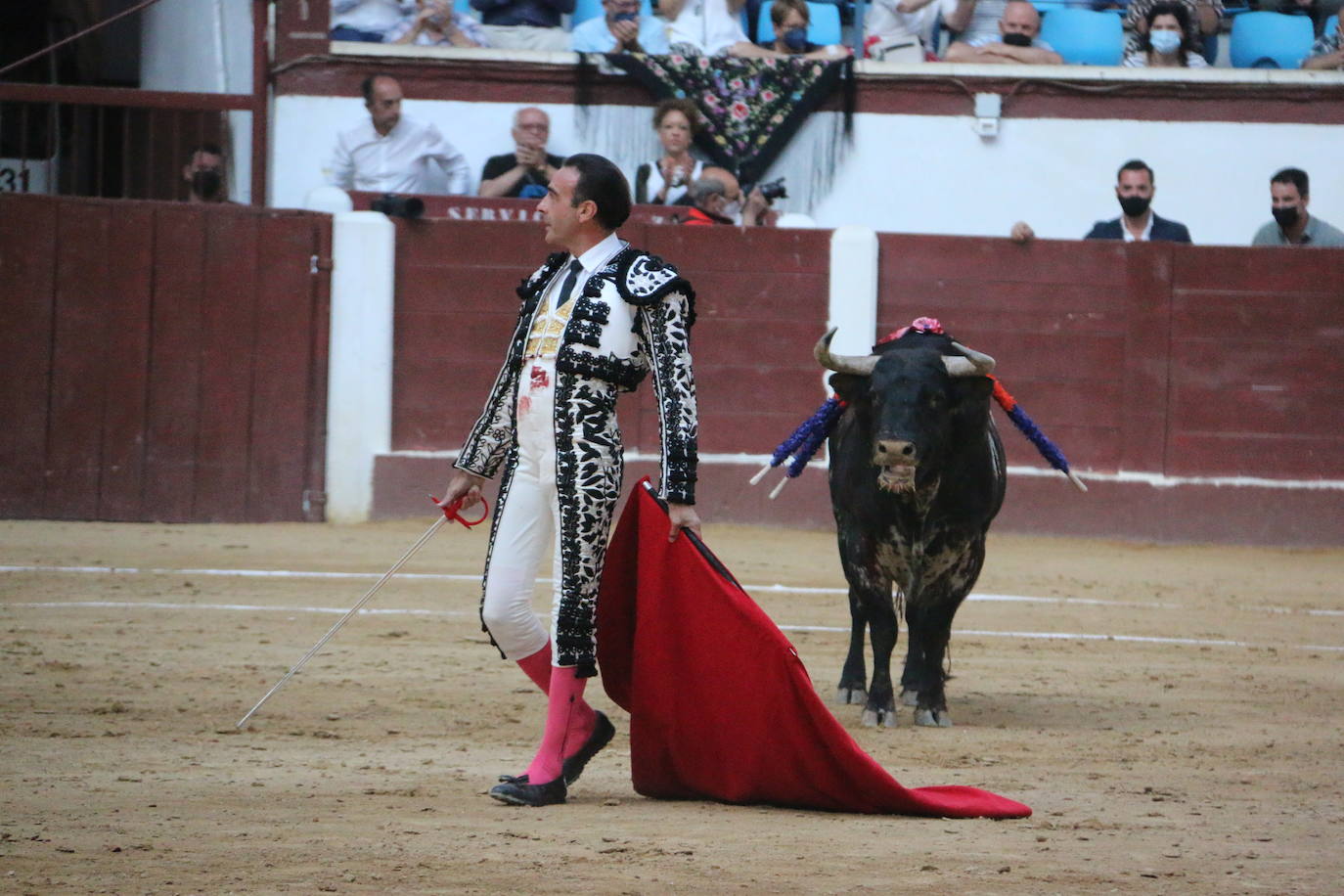 Fotos: Las mejores imágenes de Enrique Ponce en la plaza de toros de León