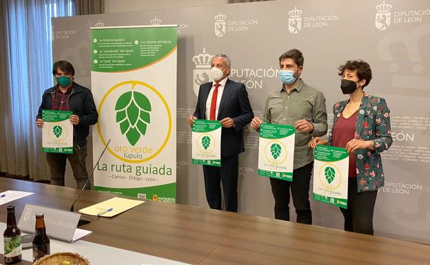 Participantes de la presentación de la ruta guiada. 