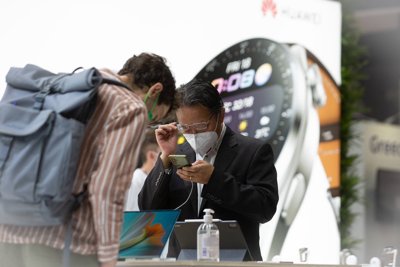 Fotos: El Mobile World Congress, por dentro: de bistecs vegetarianos en 3D a controlar desde Barcelona un yate amarrado en Valencia