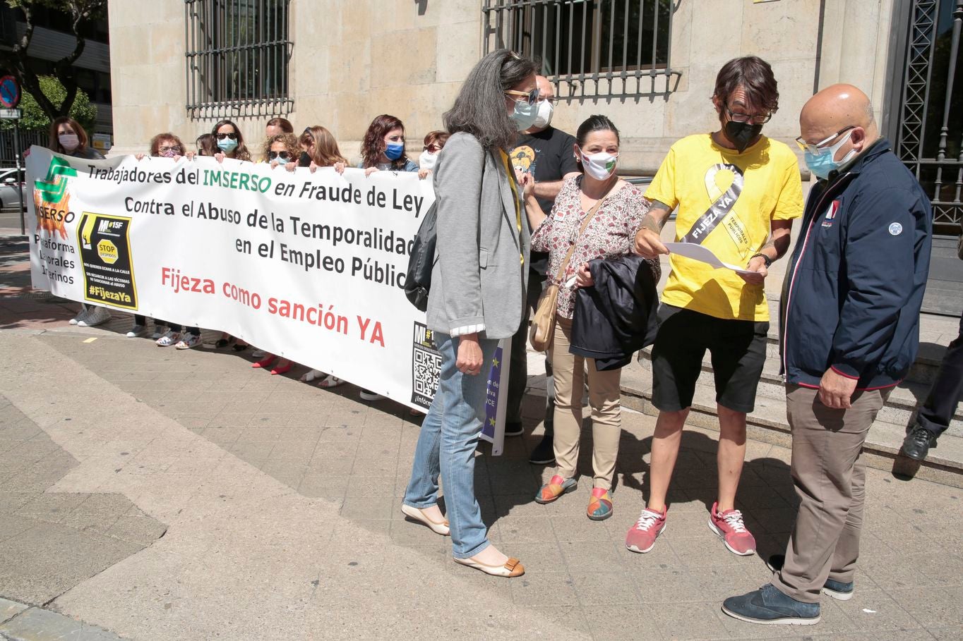 Los interinos leoneses vuelven a la calle para exigir que se acabe «con un fraude de ley». 