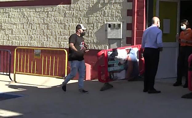 Kiko Rivera ante los medios de comunicación.