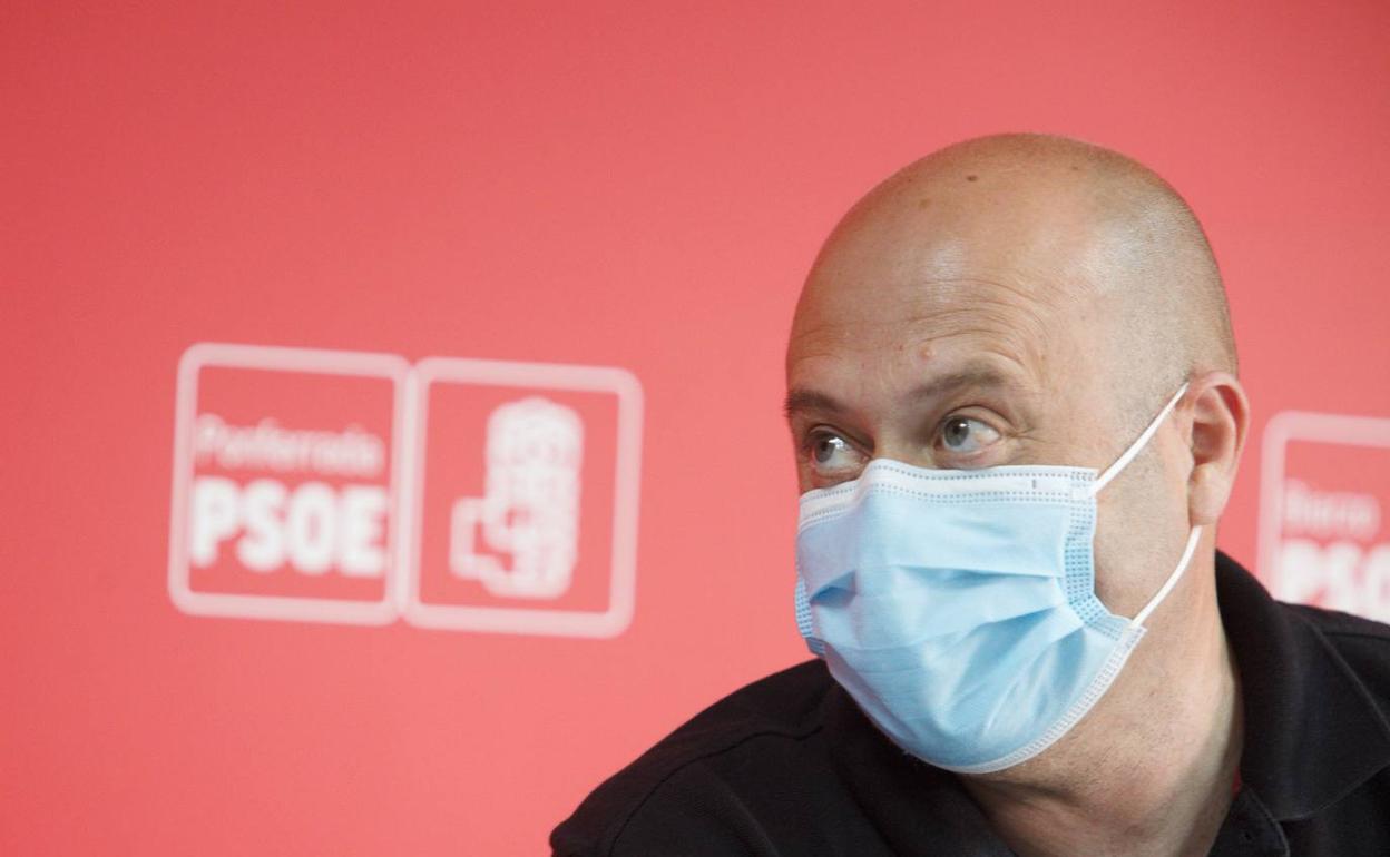 El procurador socialista Javier Campos.