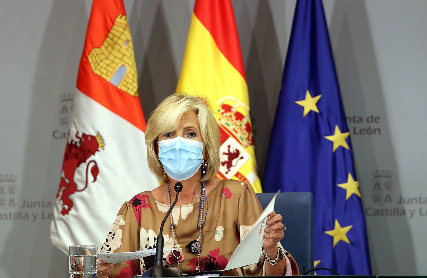 Fotos: La consejera de Sanidad informa sobre la situación epidemiológica en Castilla y León