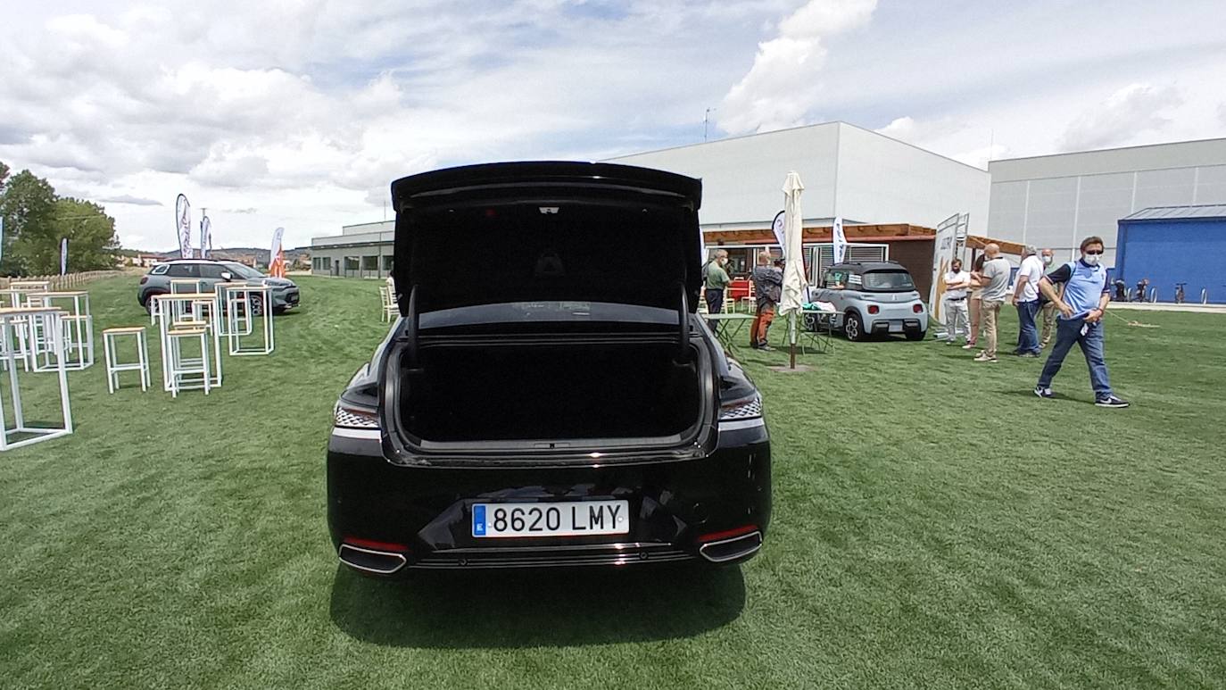 Fotos: DS9, la joya más elegante de Citroen, de la mano de Stellantis y Eslauto