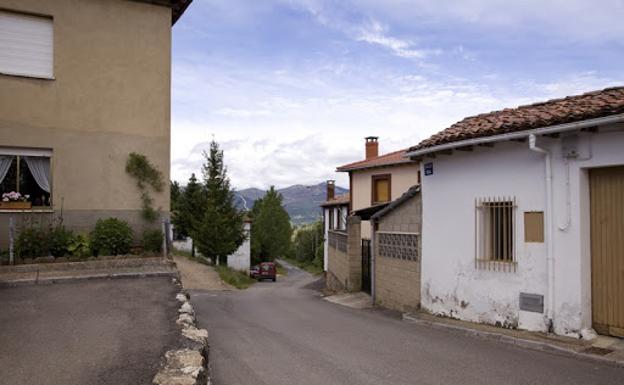 La Devesa de Boñar abre su Casa del Concejo «para recuperar la memoria de la convivencia vecinal»