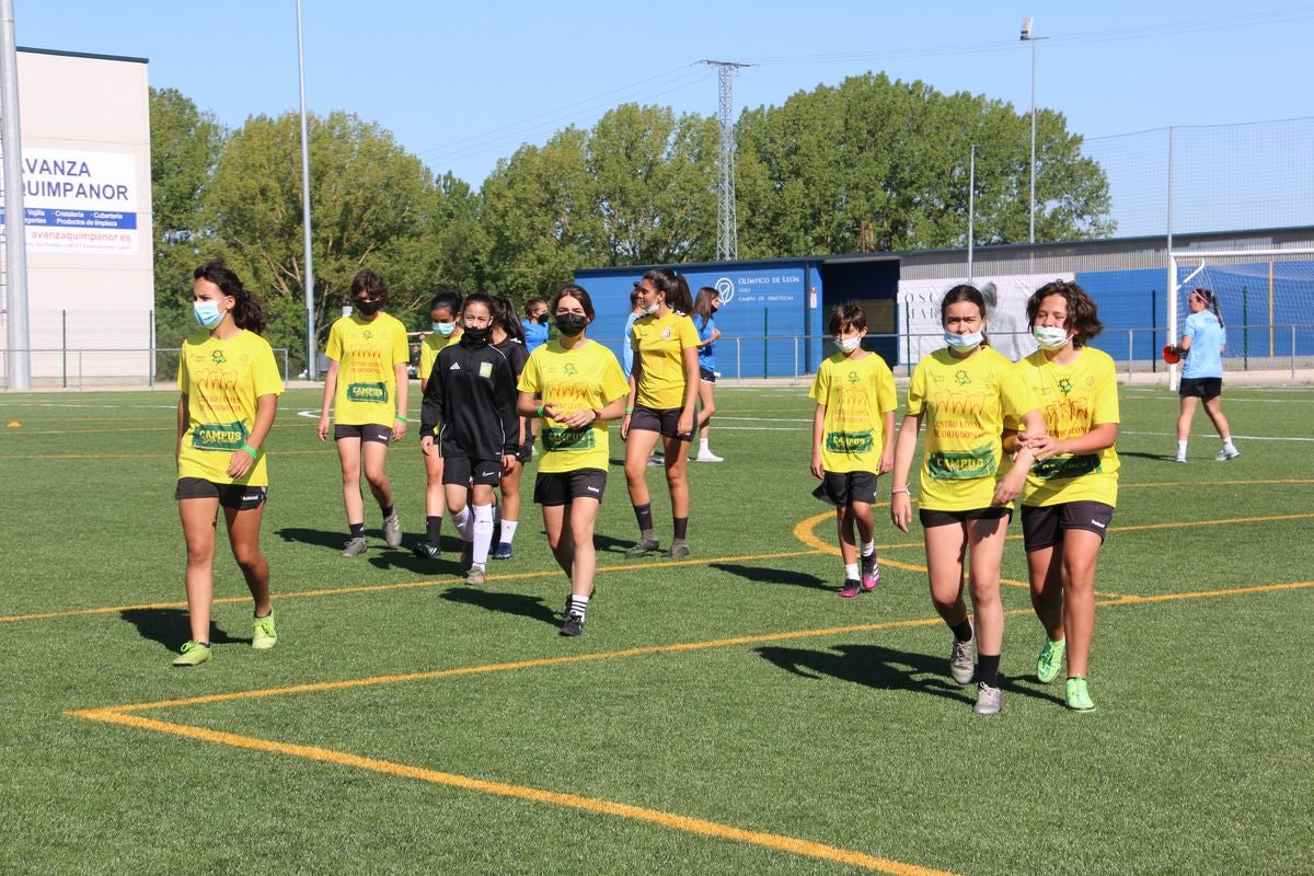 El Campus Diego Calzado organizó una jornada de tecnificación con jugadoras profesionales de fútbol femenino.