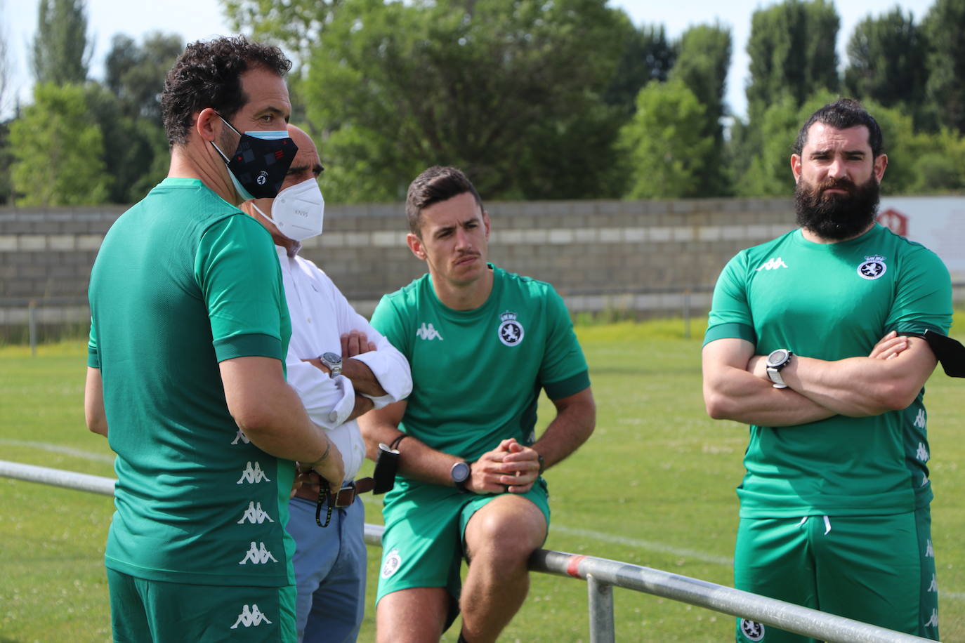 El conjunto leonés inicia los entrenamientos de una nueva campaña a la espera de completar su plantilla.
