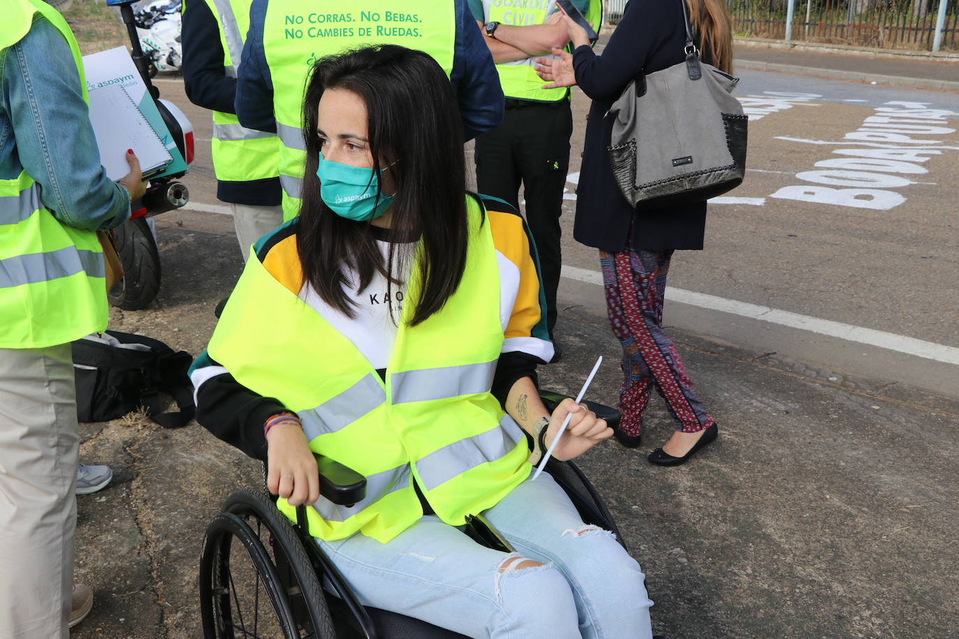 La campaña de Aspaym trata de llevar a los conductores las normas que puedan salvar vidas.