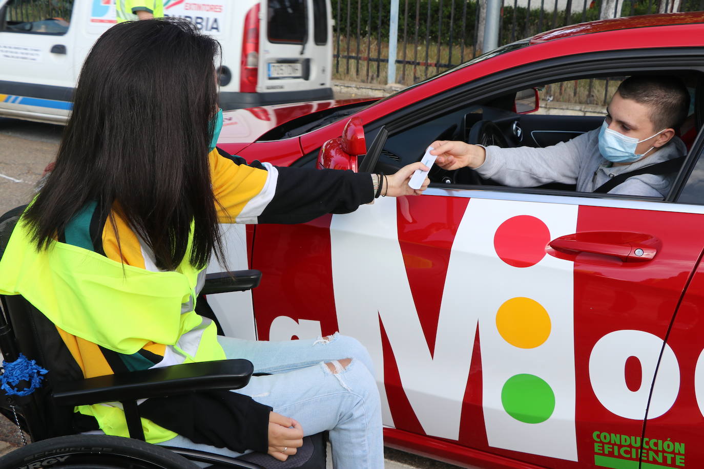 La campaña de Aspaym trata de llevar a los conductores las normas que puedan salvar vidas.