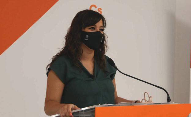 Gemma Villarroel durante la rueda de prensa. 