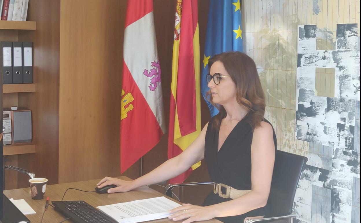 Reunión de la consejera para abordar esta oferta formativa.