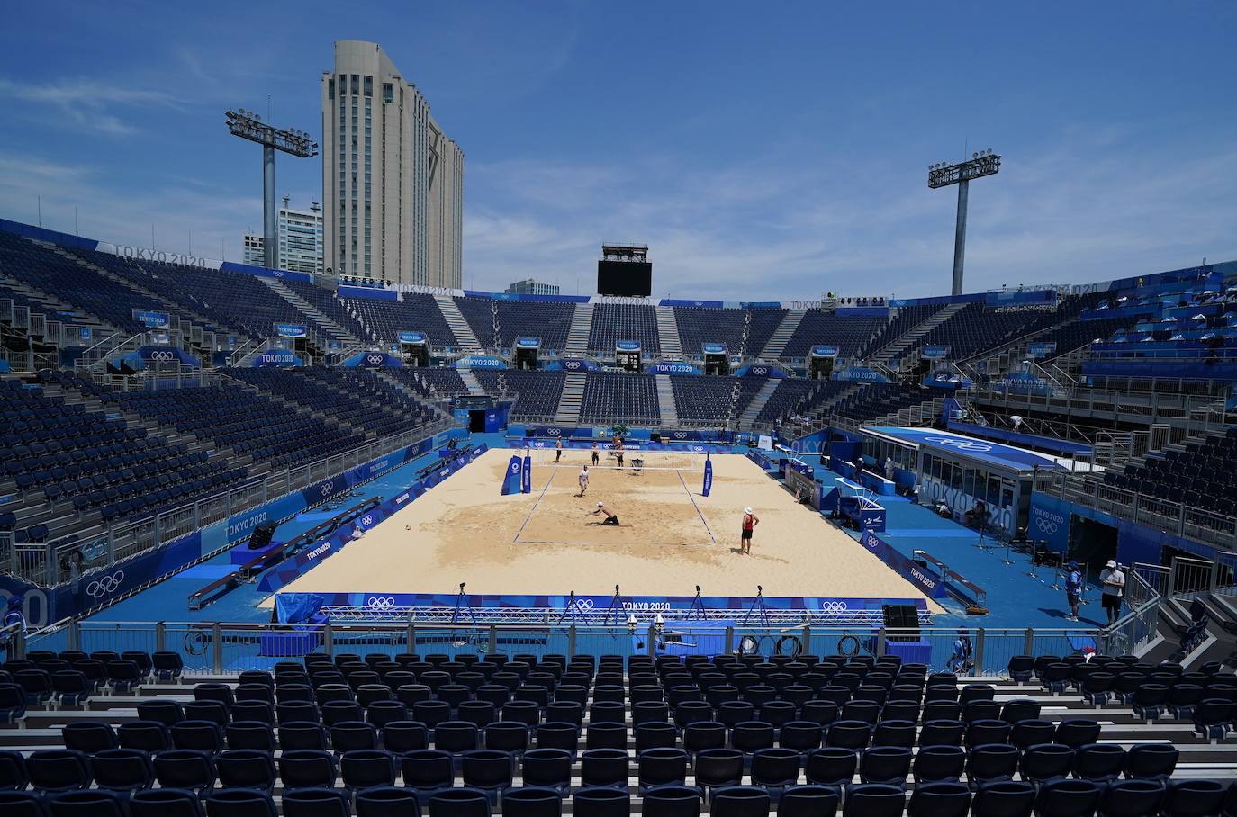 El estadio que acogerá la competición de Volley Playa ya está a punto para acoger la competición.