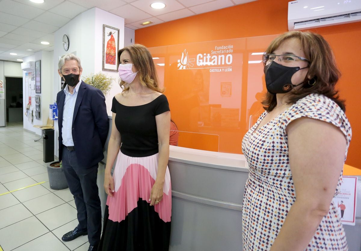 Fotos: Ana Carlota Amigo visita la Fundación Secretariado Gitano