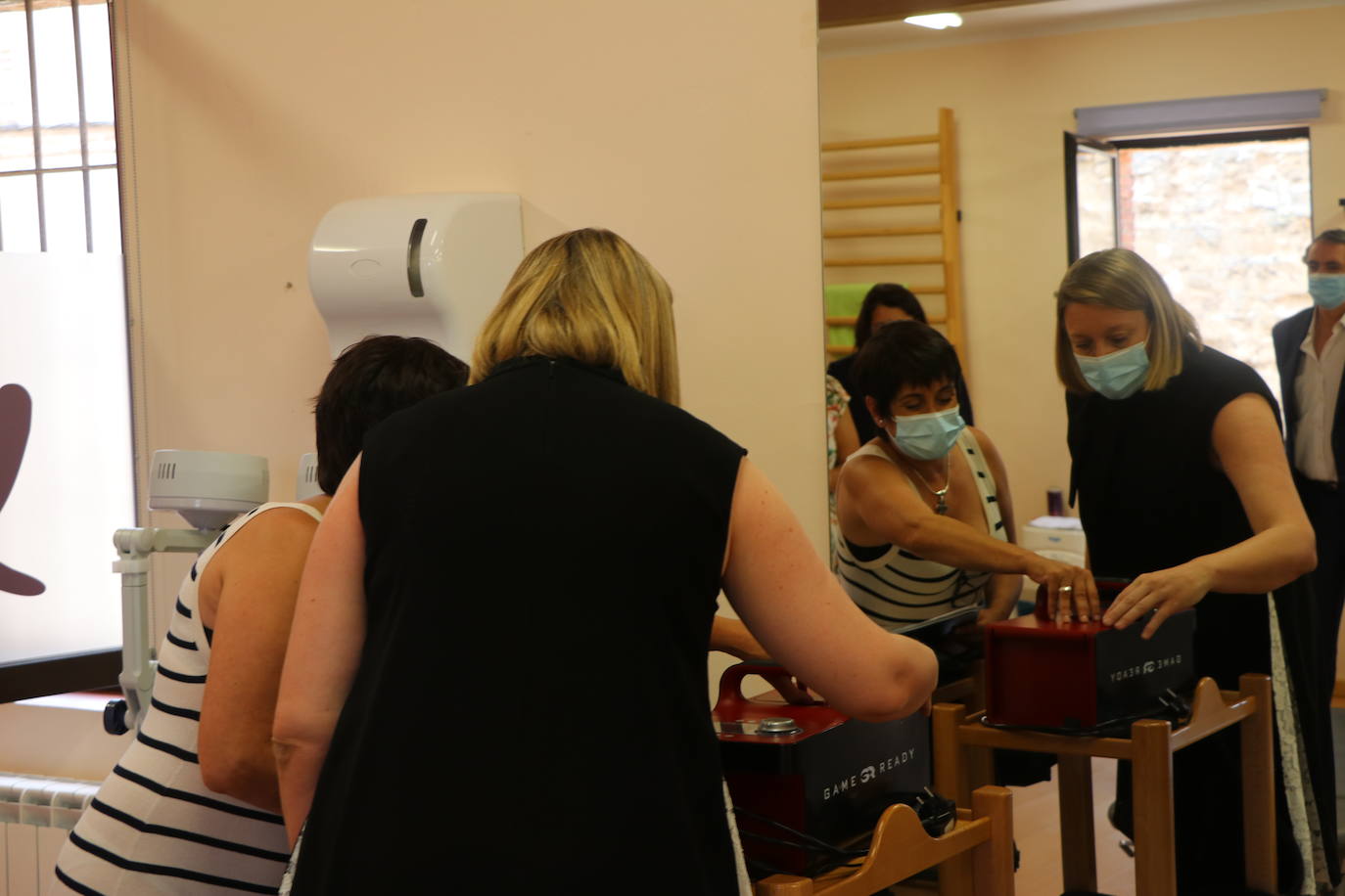 La consejera de Familia e Igualdad de Oportunidades, Isabel Blanco, visita el centro y resalta la importancia de apoyar estos programas para «dinamizar, modernizar y apostar por nuestro mundo rural y fijar población»