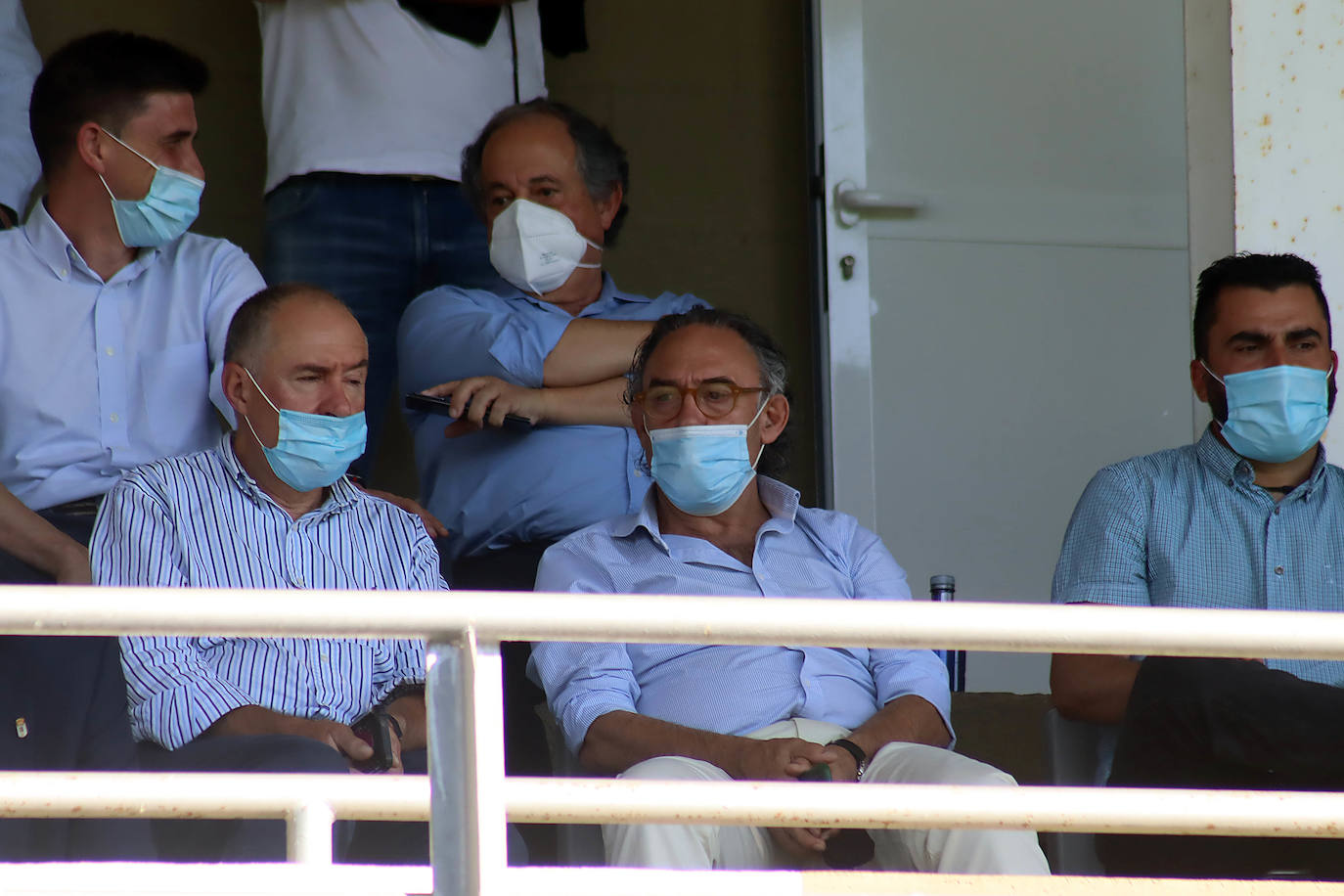 El conjunto leonés se ha impuesto por dos goles a uno al Oviedo en las primeras impresiones de muchos fichajes culturalistas