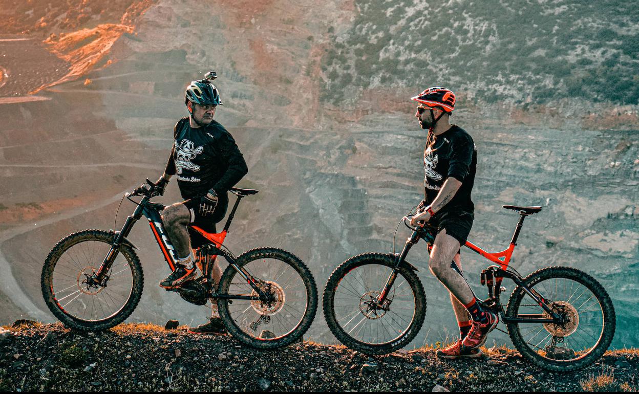 Imagen de las bicis en La Robla.