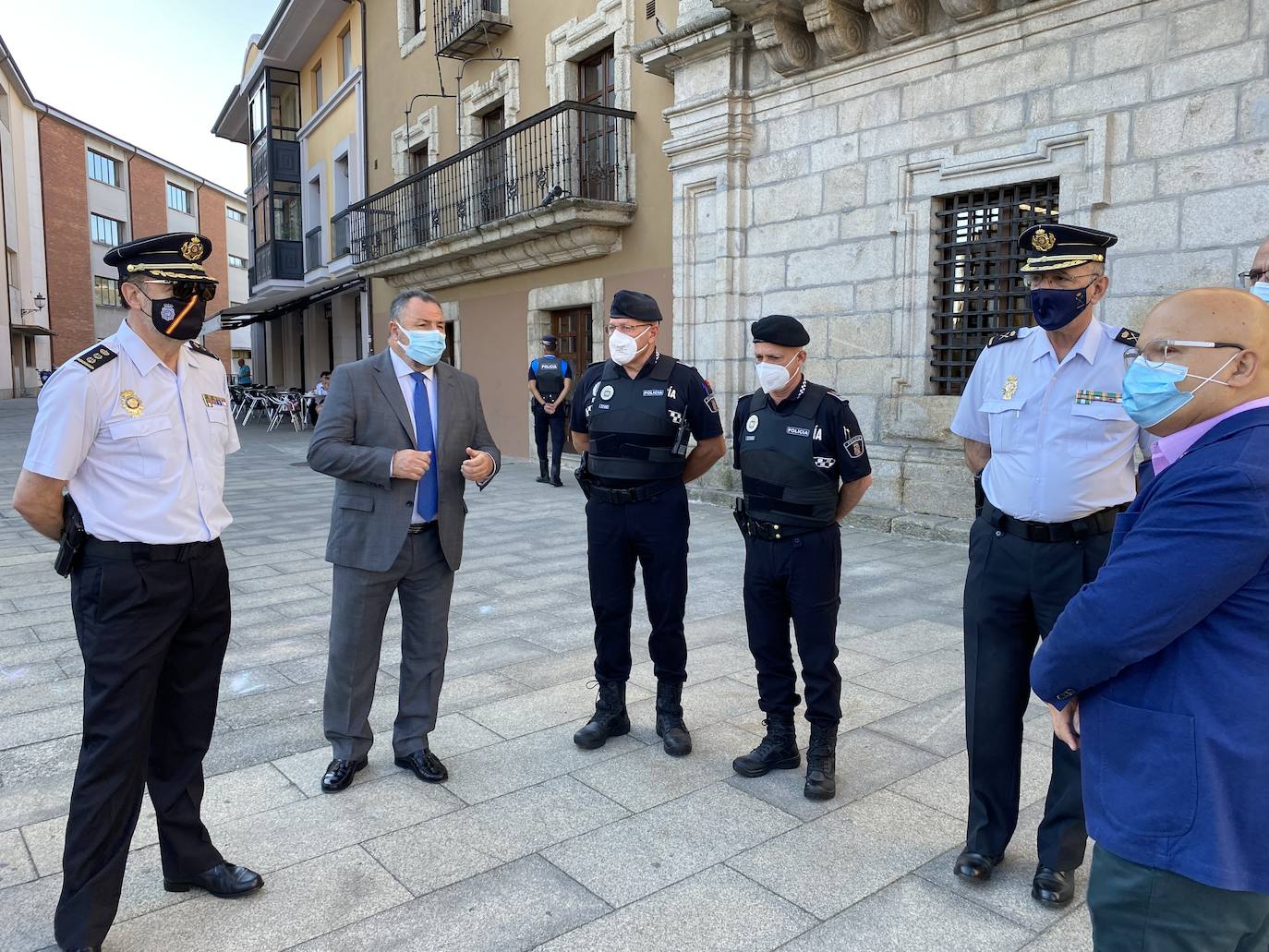 Fotos: Unidad de Caballería de la Policía Nacional en el Camino en Ponferrada