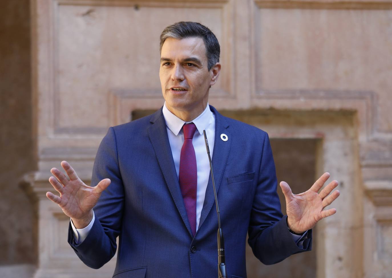 El Rey Felipe VI estuve presente en la reunión de los presidentes de las Comunidades Autónomas con el presidente del Gobierno, Pedro Sánchez.