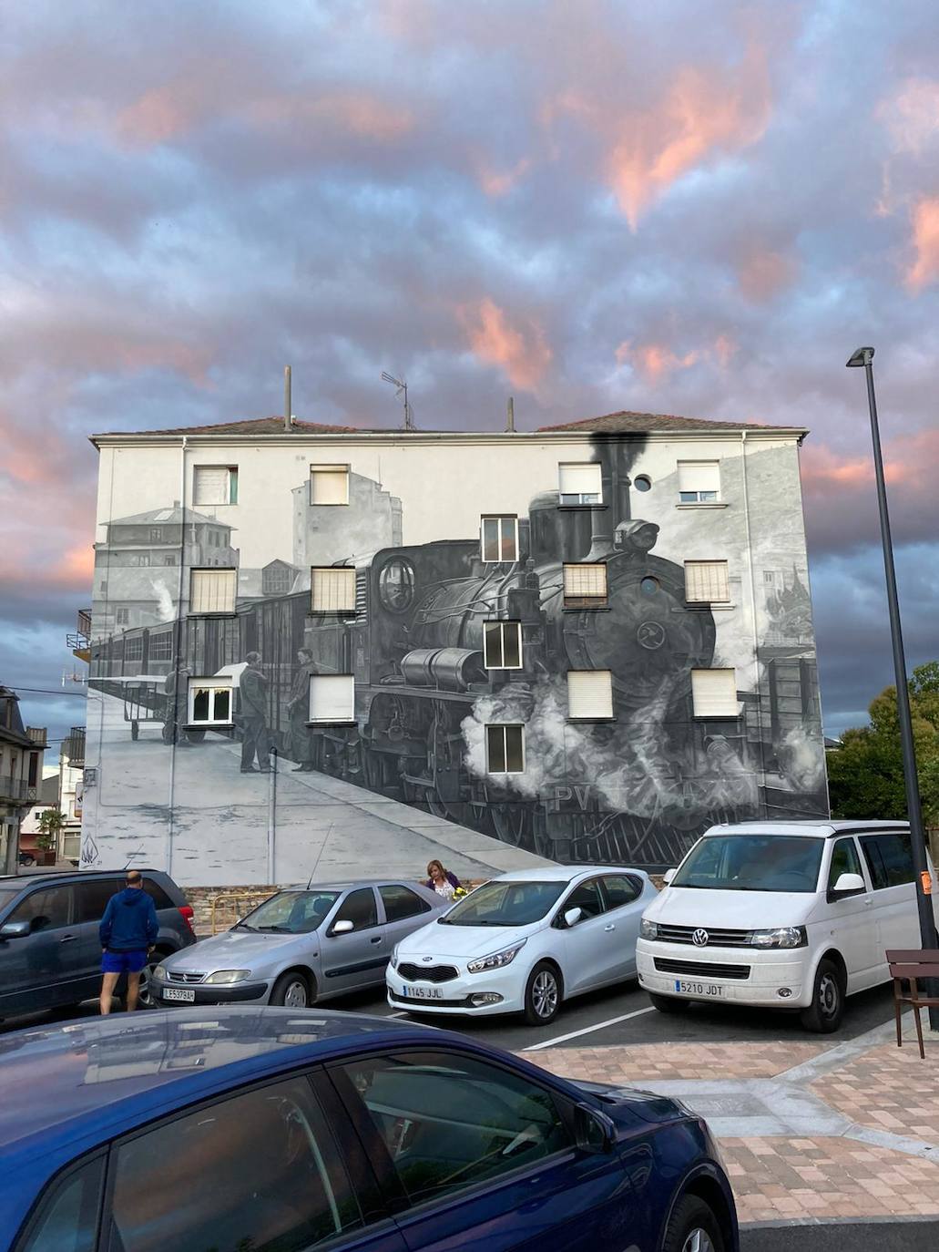 El Ponfeblino vive en Toral de los Vados. 