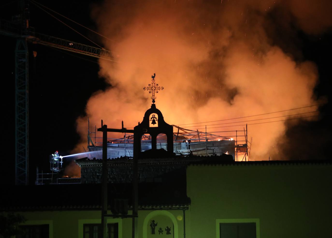 Incendio en el monasterio de la Virgen de Alconada en Ampudia. 