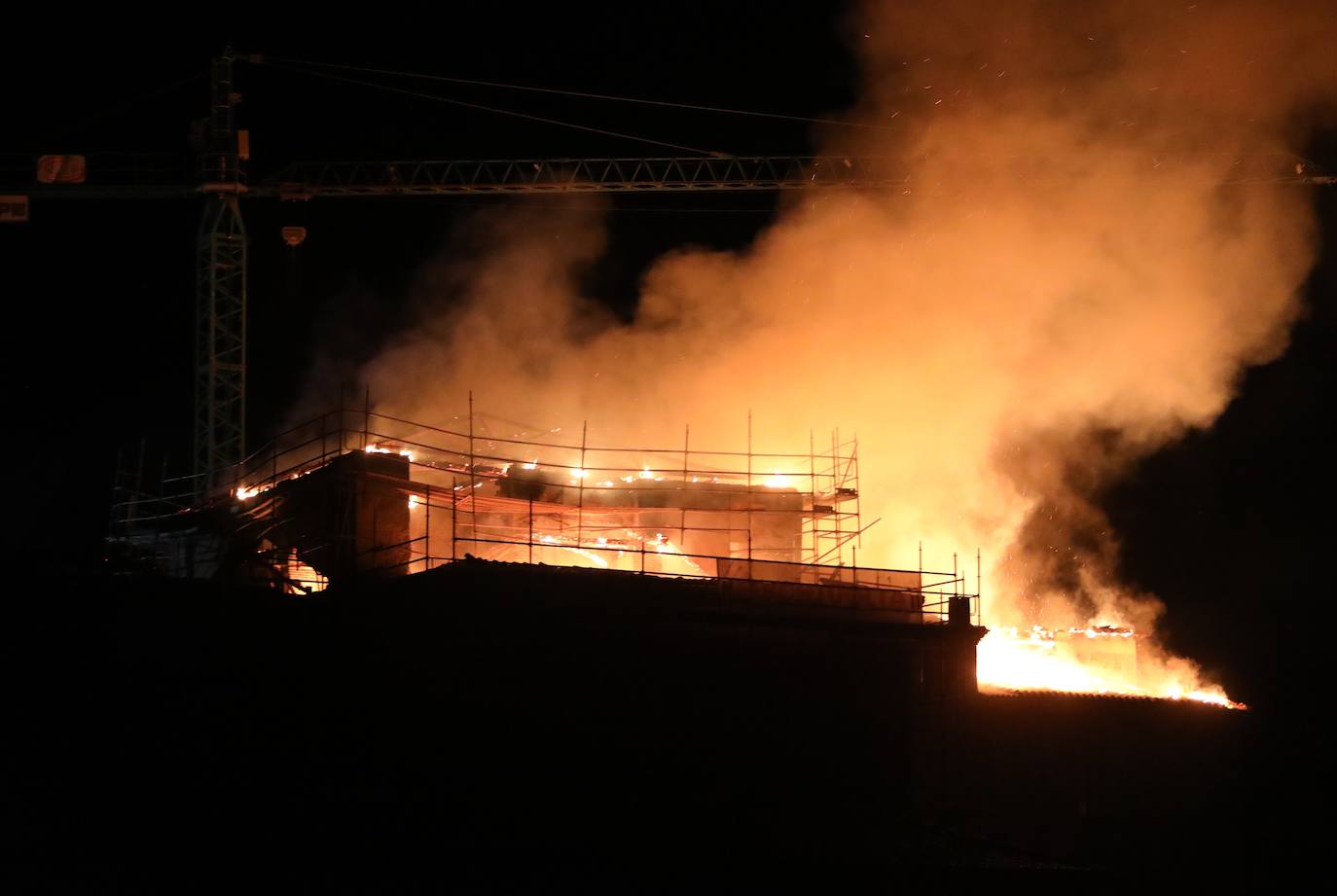 Incendio en el monasterio de la Virgen de Alconada en Ampudia. 