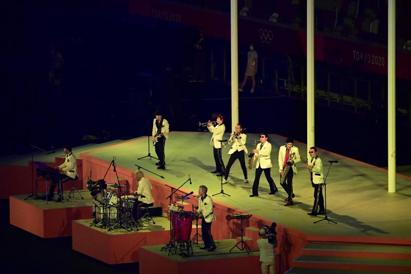 Performance durante la ceremonia de clausura de los Juegos Olímpicos de Tokio 2020.