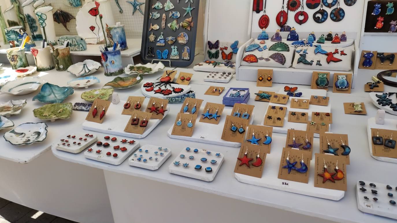 La feria artesana se celebra estos días en la ciudad leonesa.